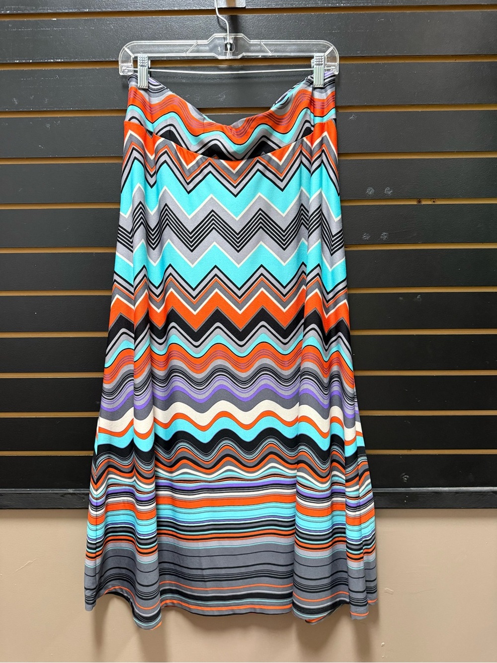 John Paul Richard Studio Petite PM Chevron Geometric Midi Skirt